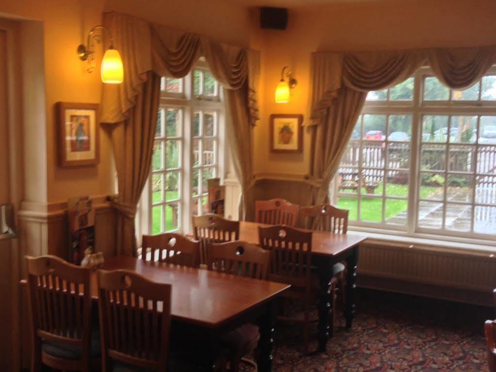 Crown, Droitwich By Marston'S Inns Exterior photo